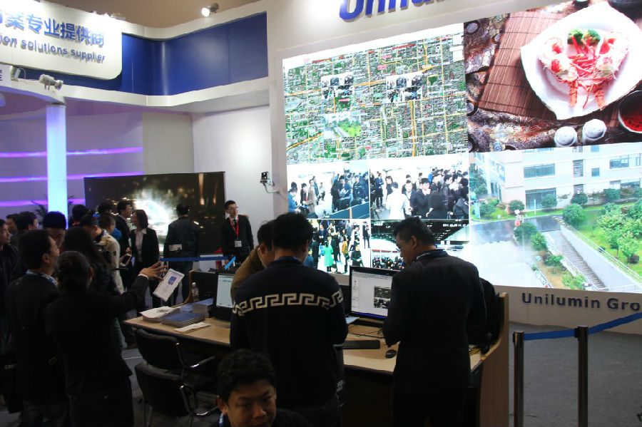 来利国际旗舰厅科技展位